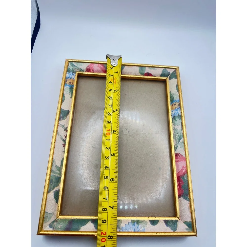 Intercraft Vintage Floral Picture Frame Gold Trim 5x7 Tabletop Easel Back